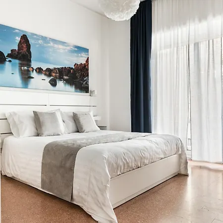 Aulino House * 卡塔尼亚